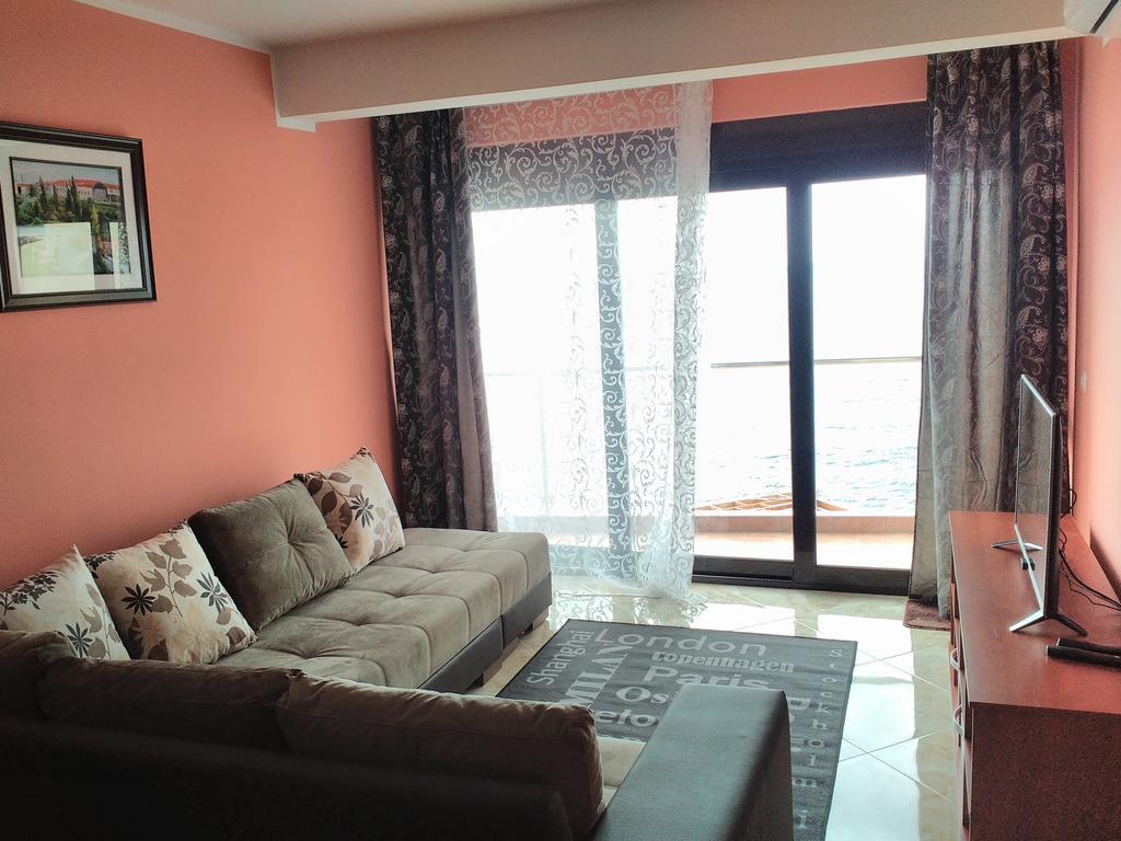 Apartment Sea Space Dobrá Voda Exterior foto